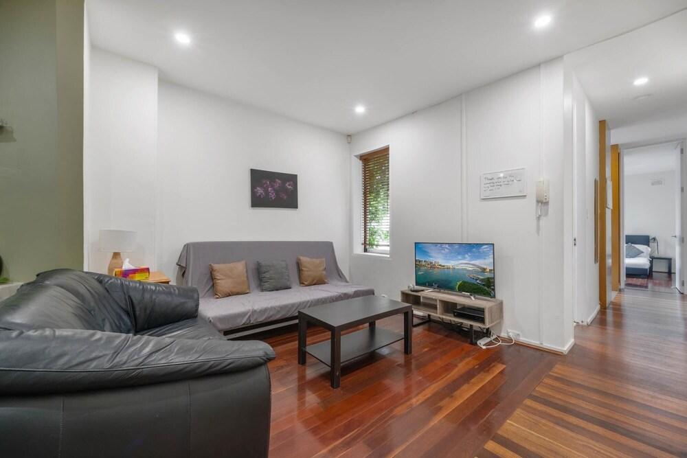 Bright Central Darlinghurst