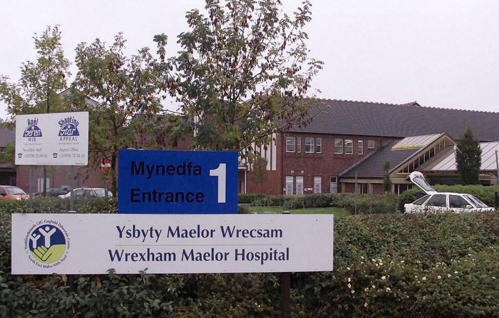 Wrexham Central Stay Apartment Seven