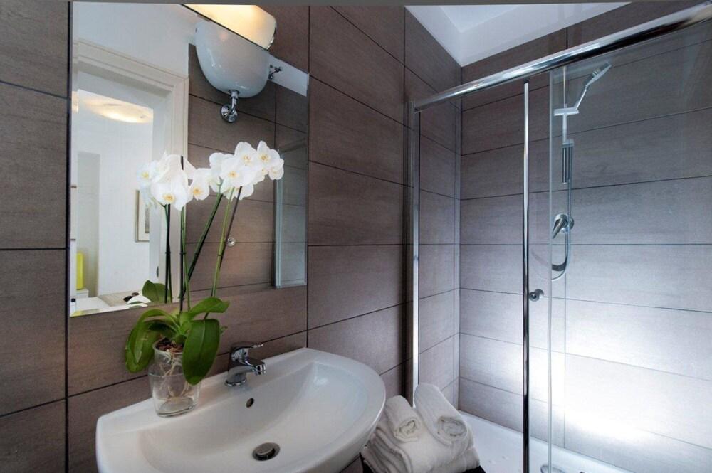 Fontana Bedroom NO Apartment