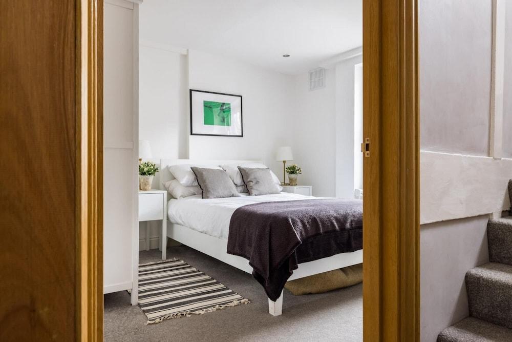 Luxury Duplex Apartment in Fitzrovia