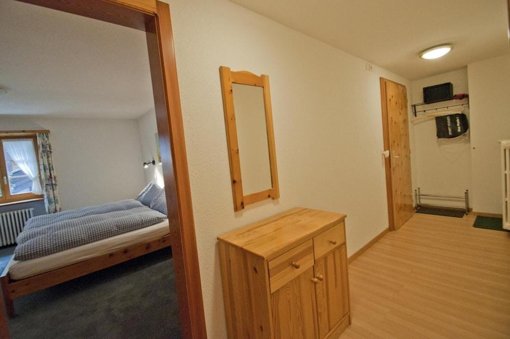 Haus Dent Blanche Apartment Allalin