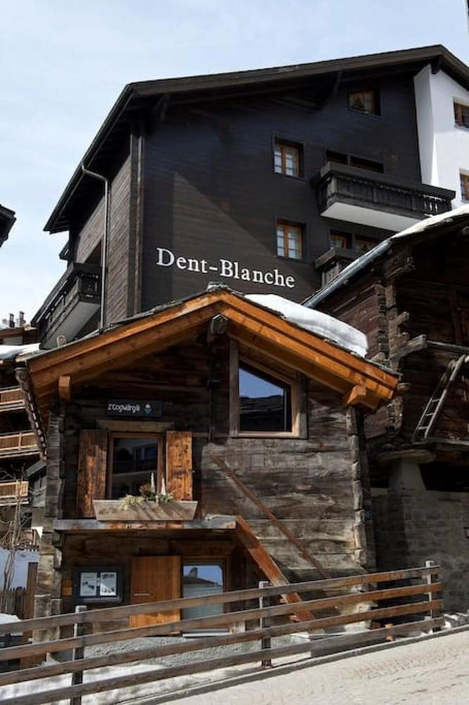 Haus Dent Blanche Apartment Allalin