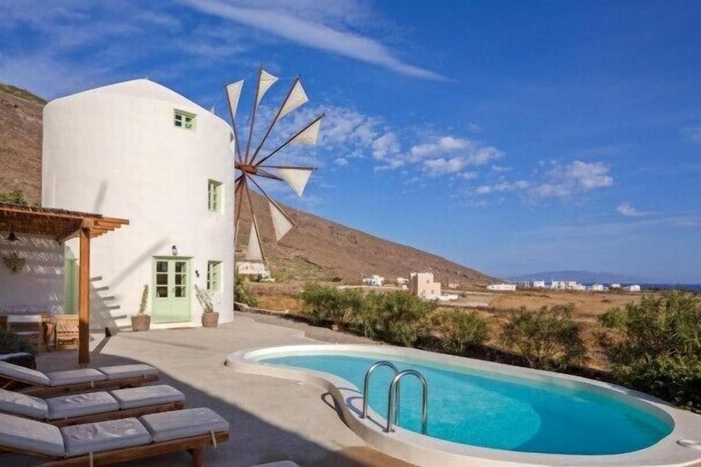 Green Windmill Villa