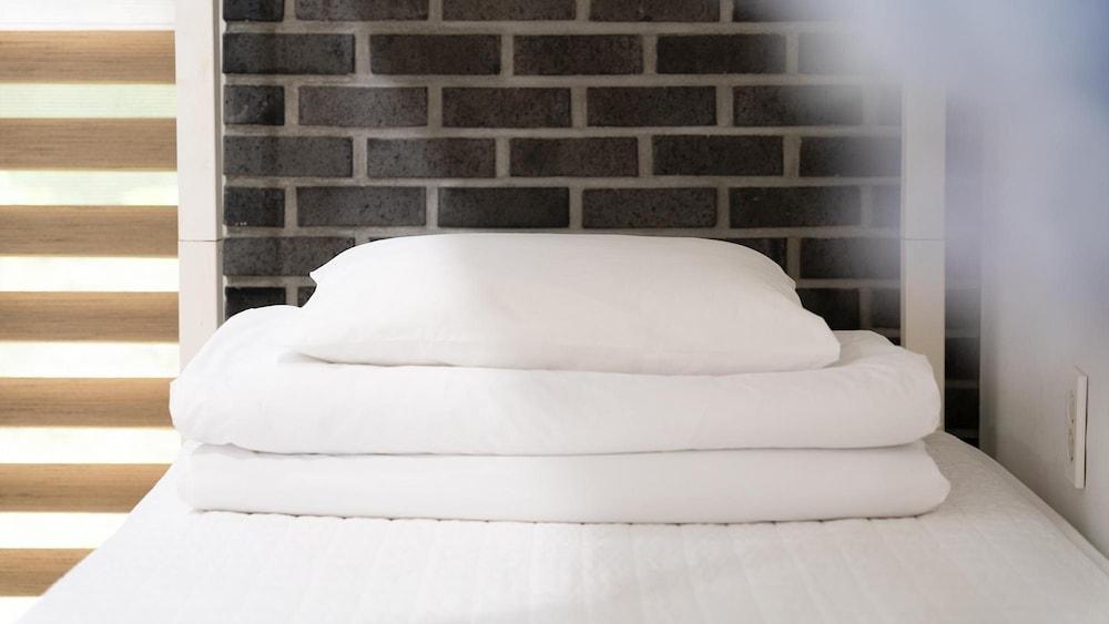 Seogwipo Nupbillehouse