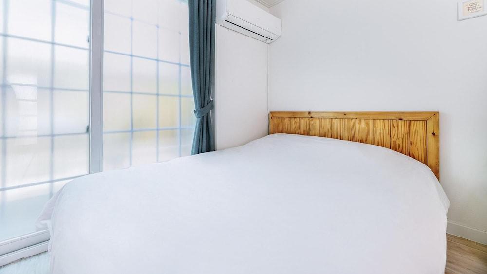 Jeju Daltokki Pension