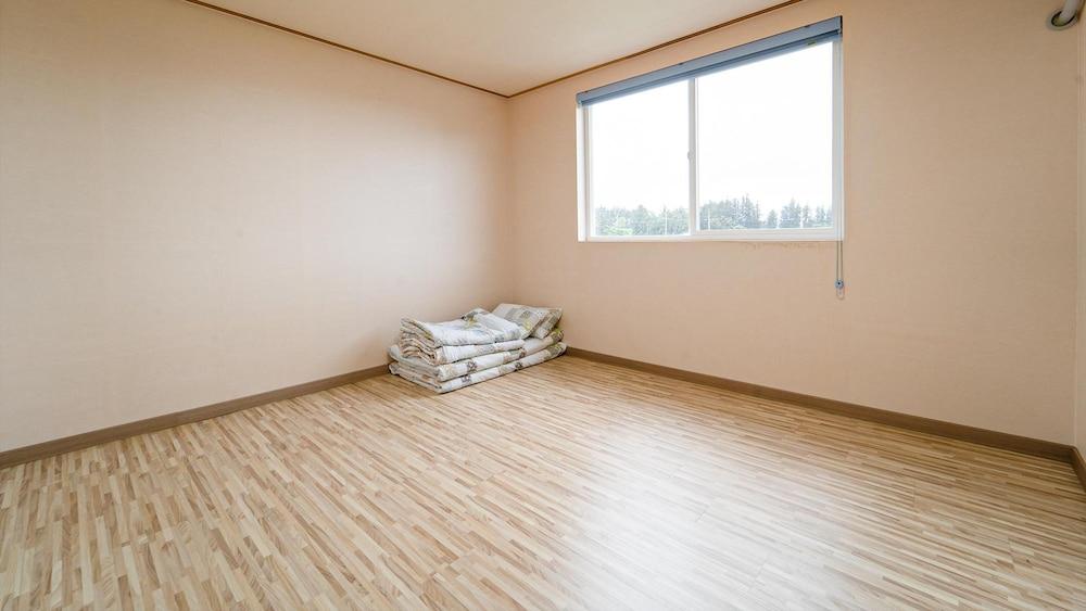 Seogwipo Haemil Dokchae Pension