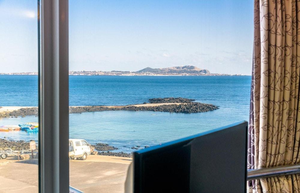 Jeju Padosoriminbak Pension