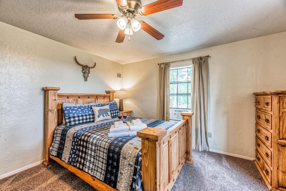 Four Cubs by Ruidoso Vacation Rentals