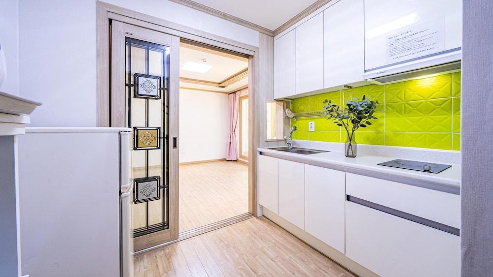 Yeongheungdo J Pension