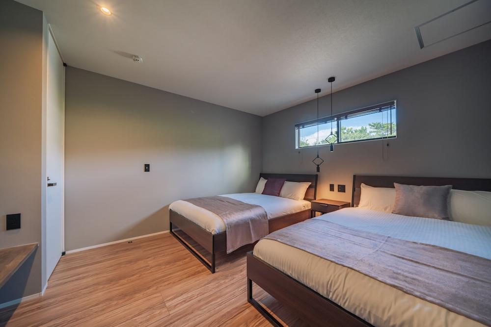 Urban Villa Resort ILILANI