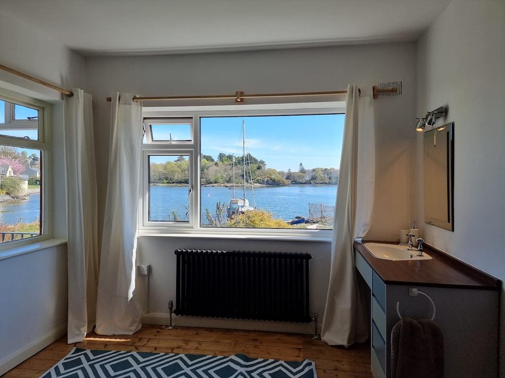 Cosy House in Eigionfa