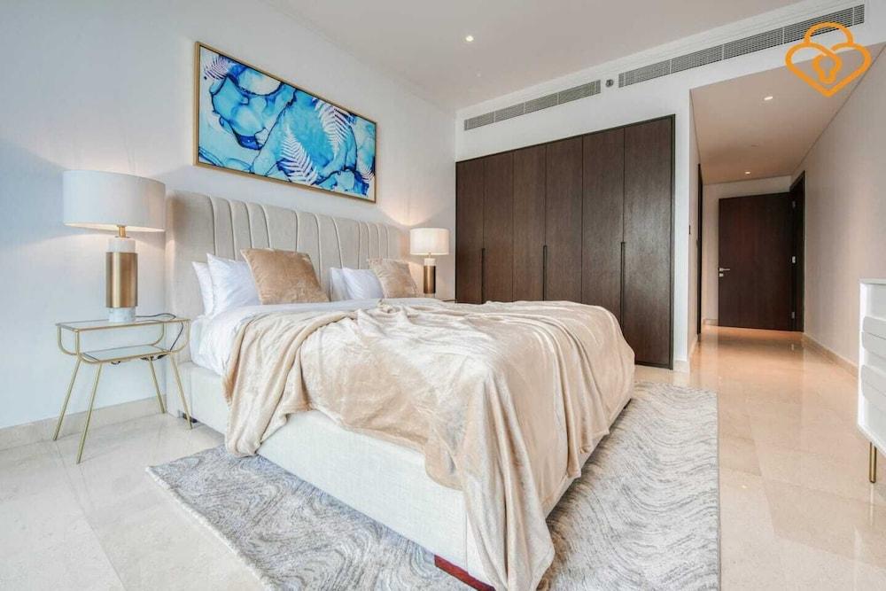 Taj The Residences Two Bed Modern