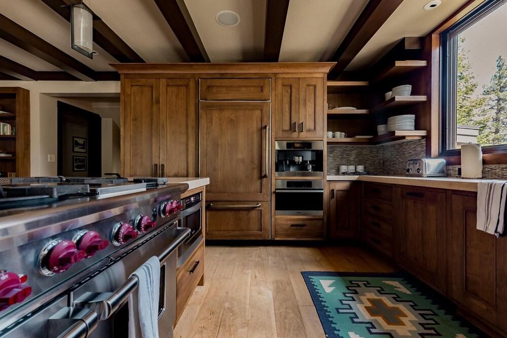 Granite Chief - Bronson