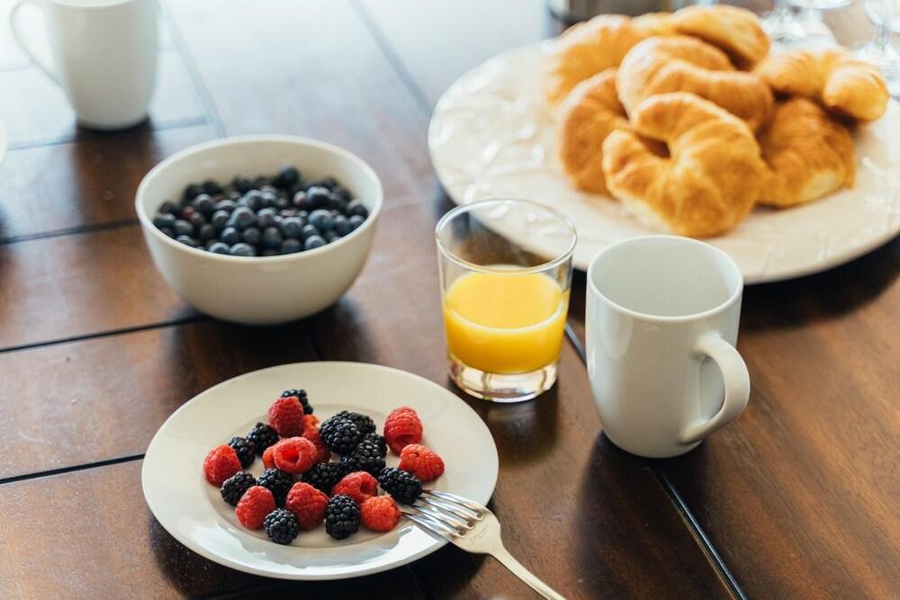 Cascade - Desert Grove