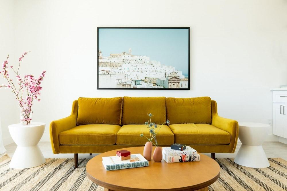 Guy St 1 - Avalon I in San Diego