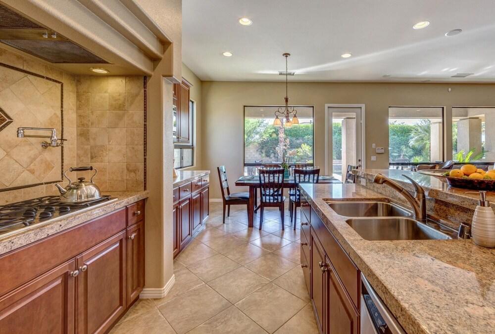 Sojourn - Aurora in Indio