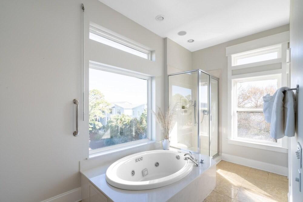 South Spooky - Topsail