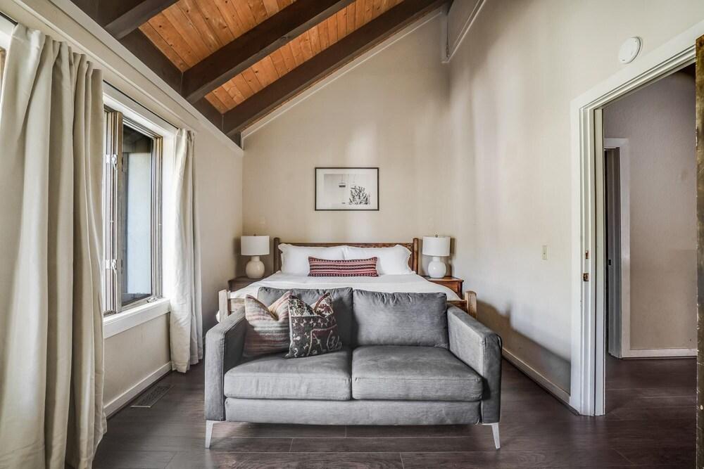 Squaw Valley - Marillac