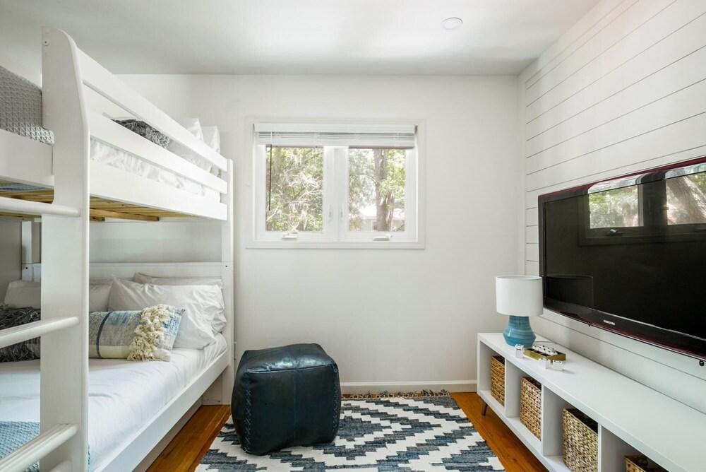 Twin Oaks - Sweet Tea