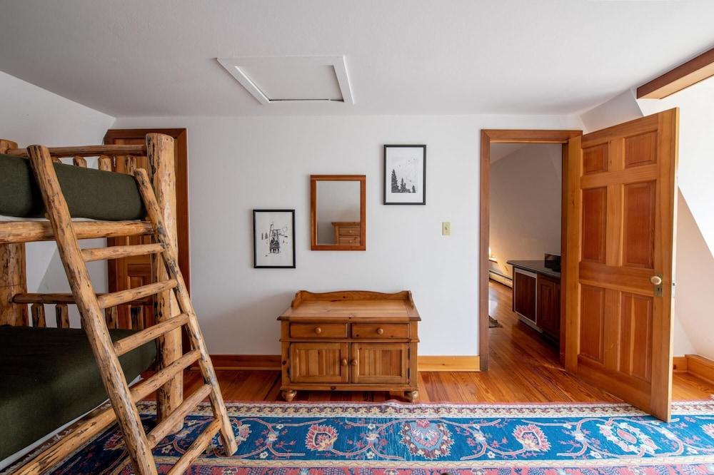 Lucerne Lane - Condor