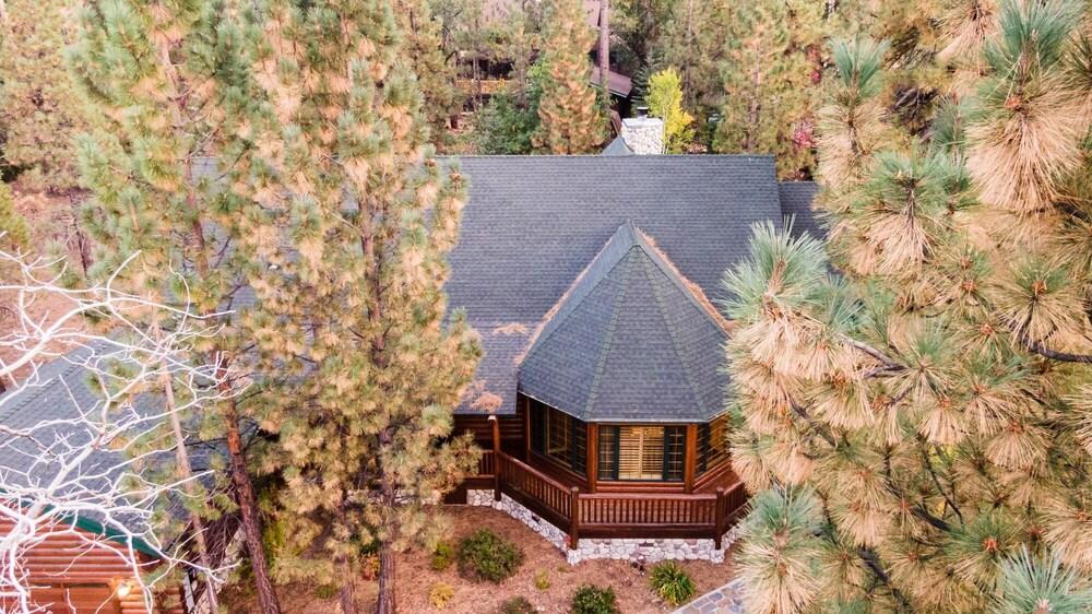 Evergreen Dr - Grizzly