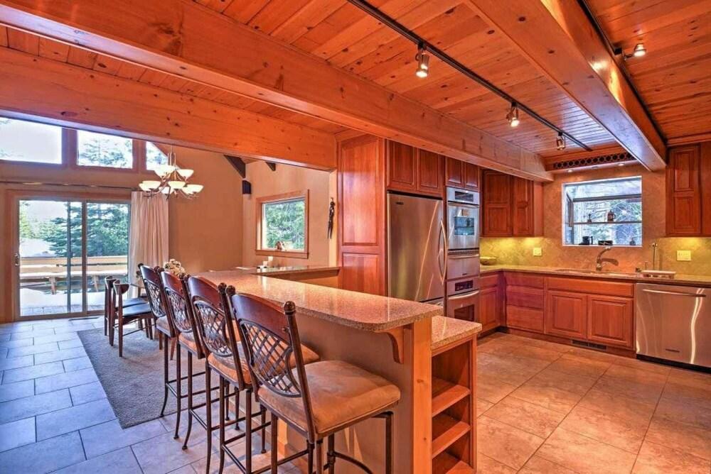 Antelope Way Criterion 64 - Ember