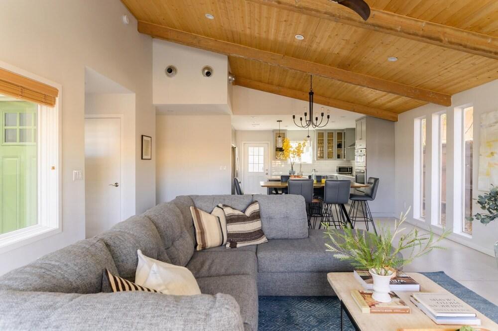 E Mcknight 2 - Onyx in Scottsdale