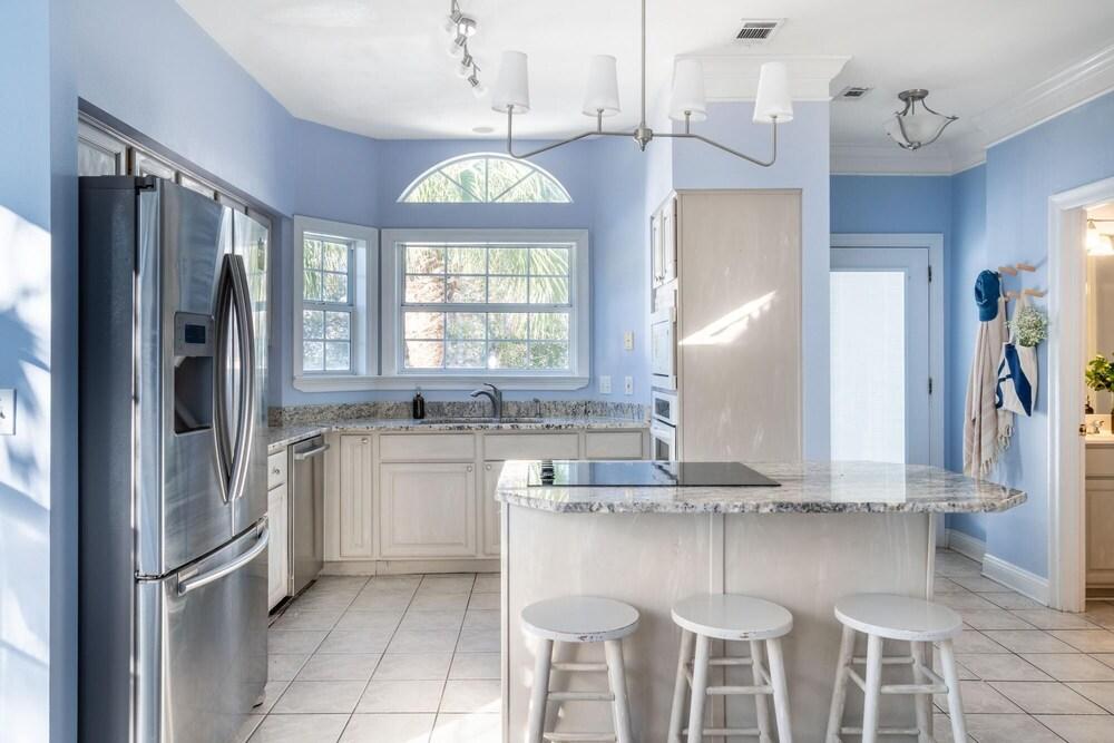 Ocean View - Blue Jay