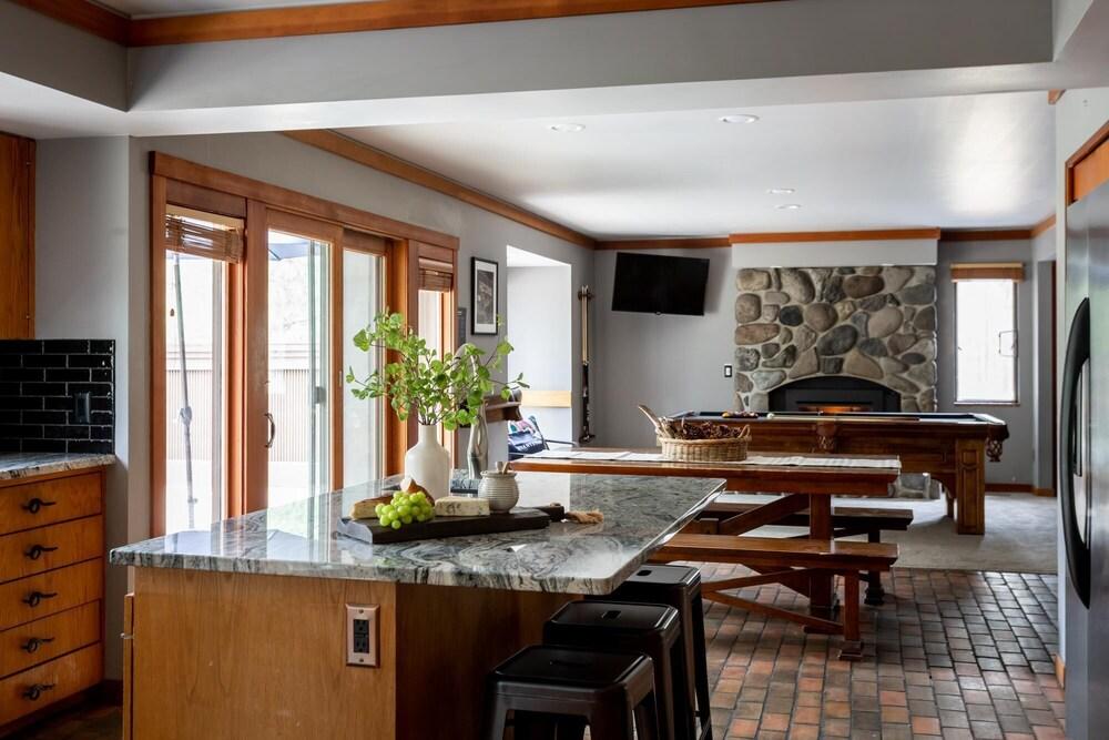 Salishan Lane - Skylight