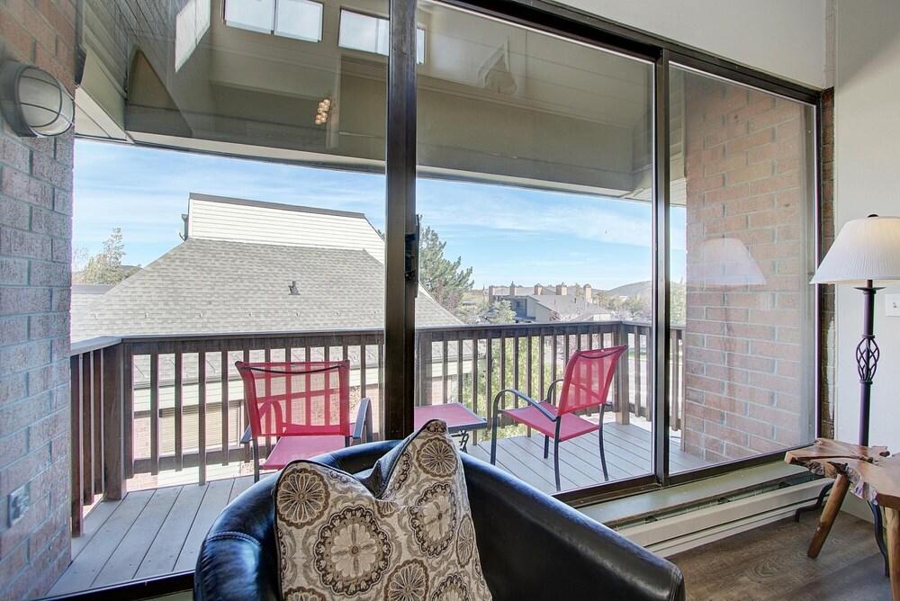 Coopers Collection 41 - Silvertown Ski Condo