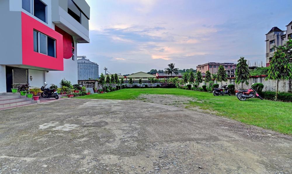 Itsy By Treebo - Mountain Green