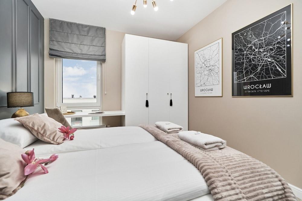 Apartment Wroclaw Architektow by Renters