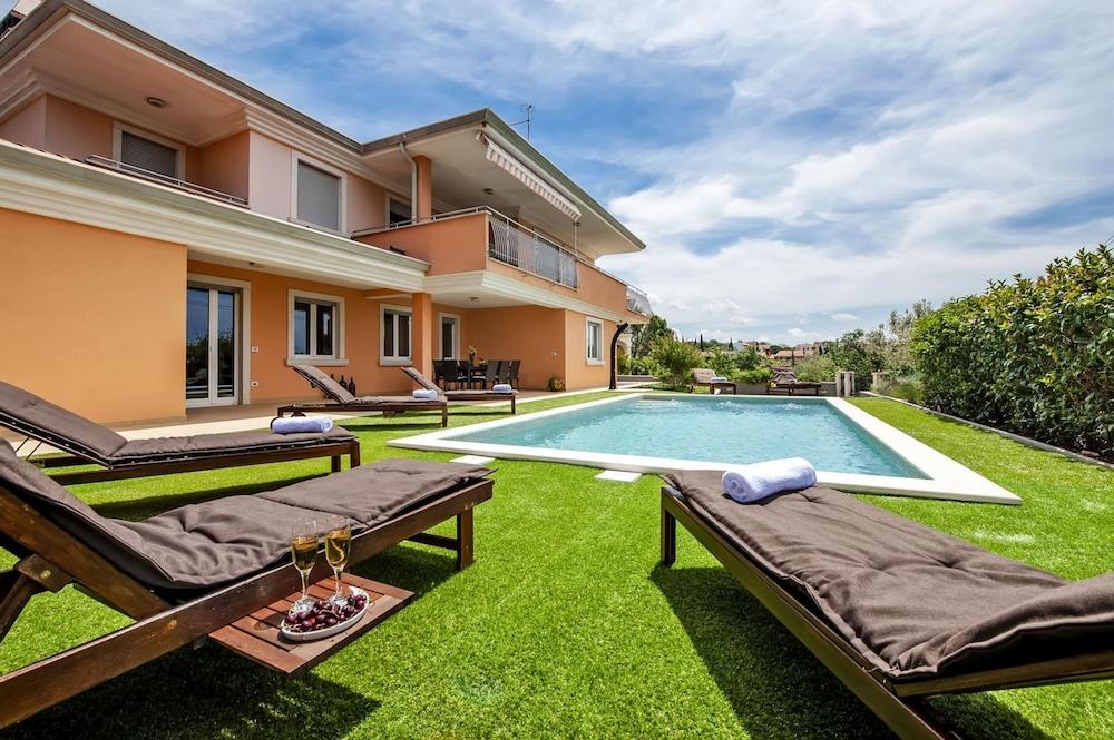 Villa Sky Zadarvillas
