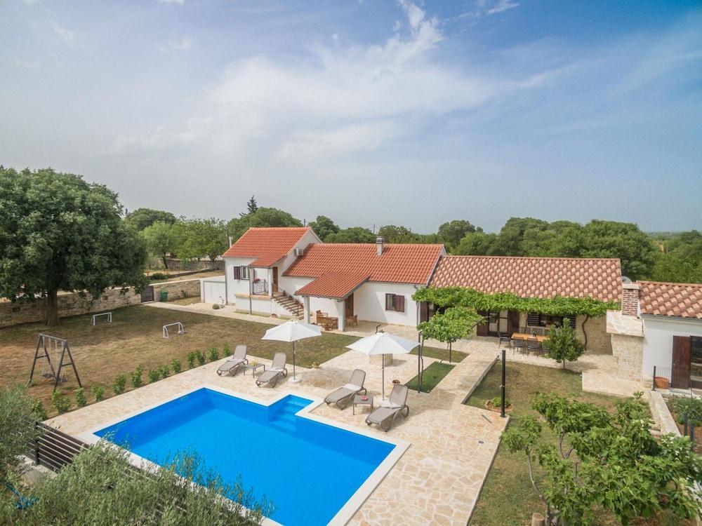 Villa Vitis Zadarvillas