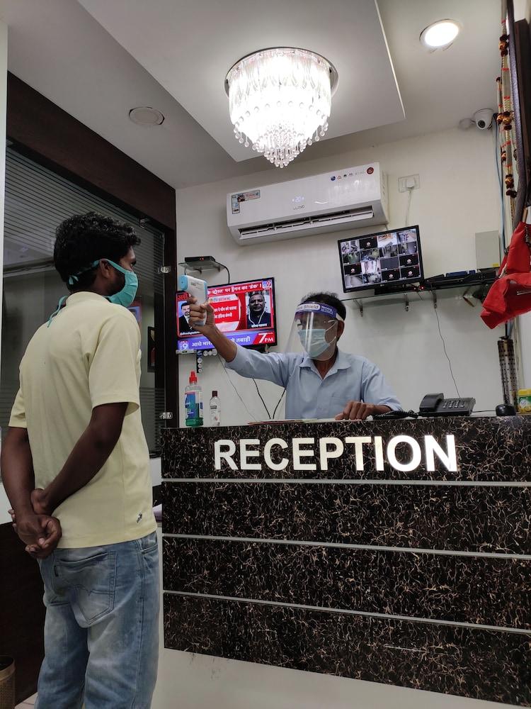 Vinayak Palace Hoshangabad