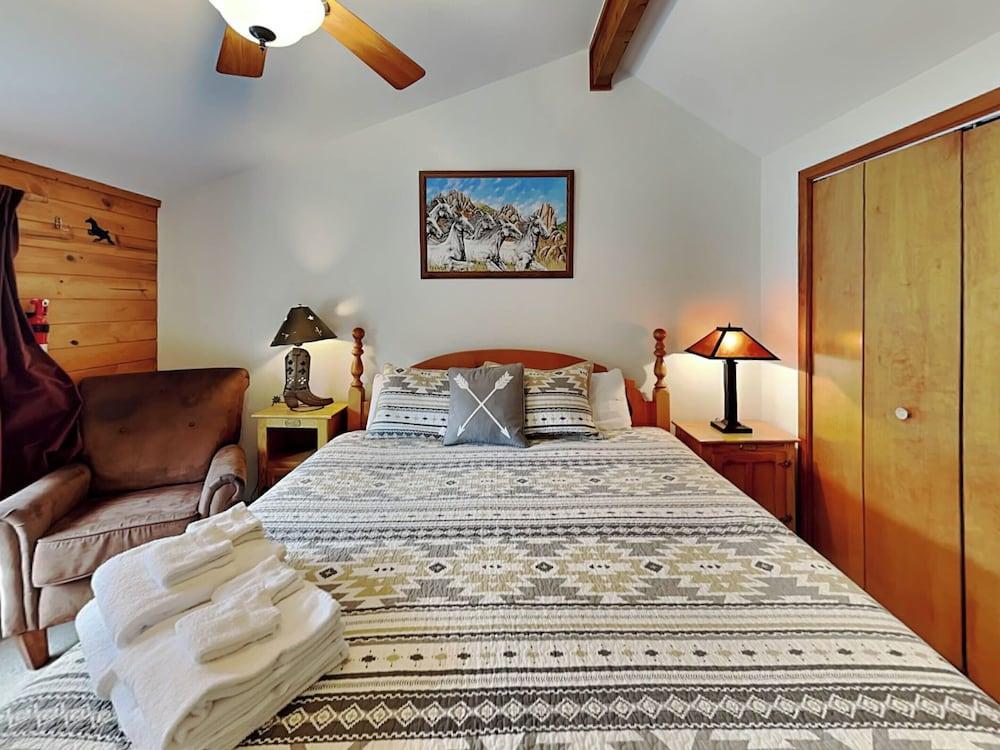 Moose Manor by Ruidoso Vacation Rentals
