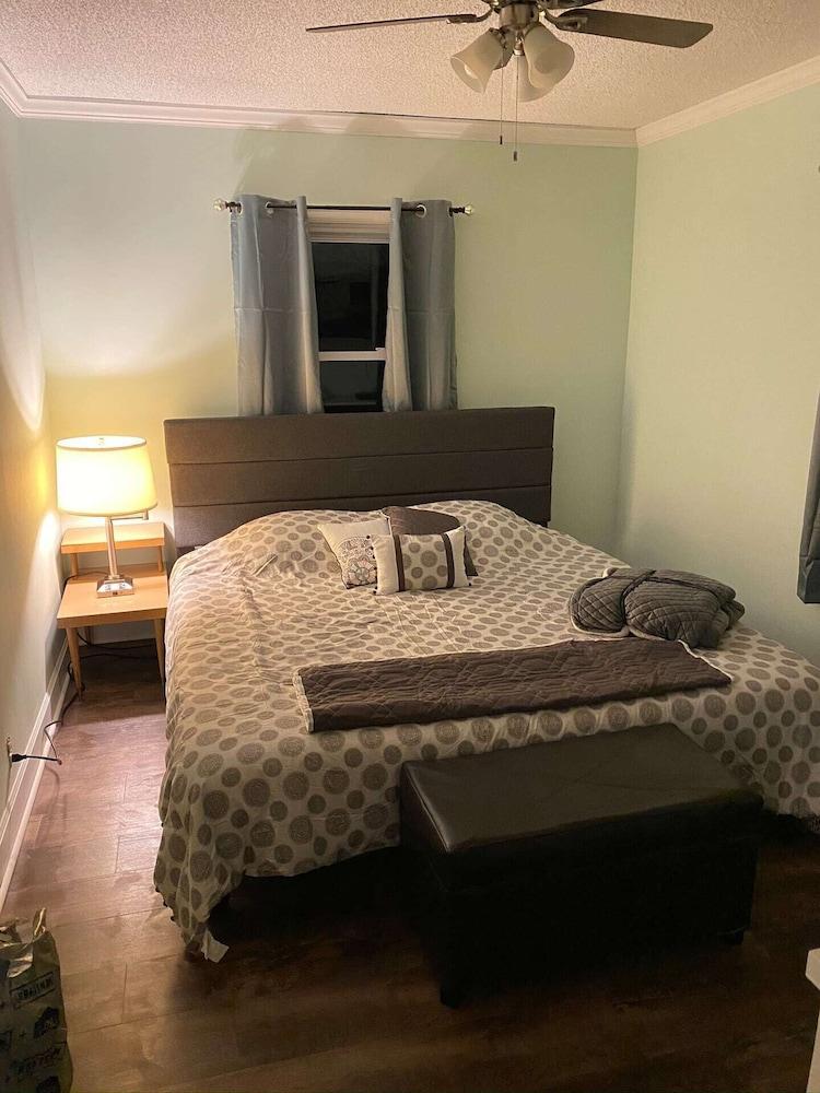 Country Comfy Right in Town