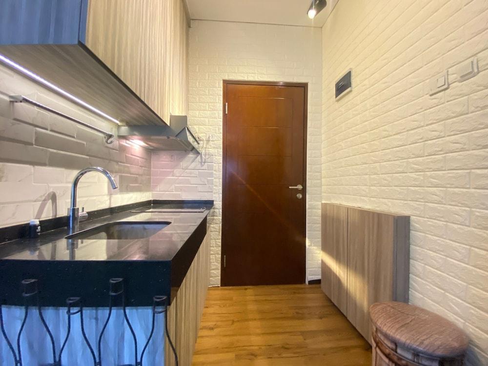 Pretentious 2Br Corner Apartment At Gateway Pasteur Near Exit Toll