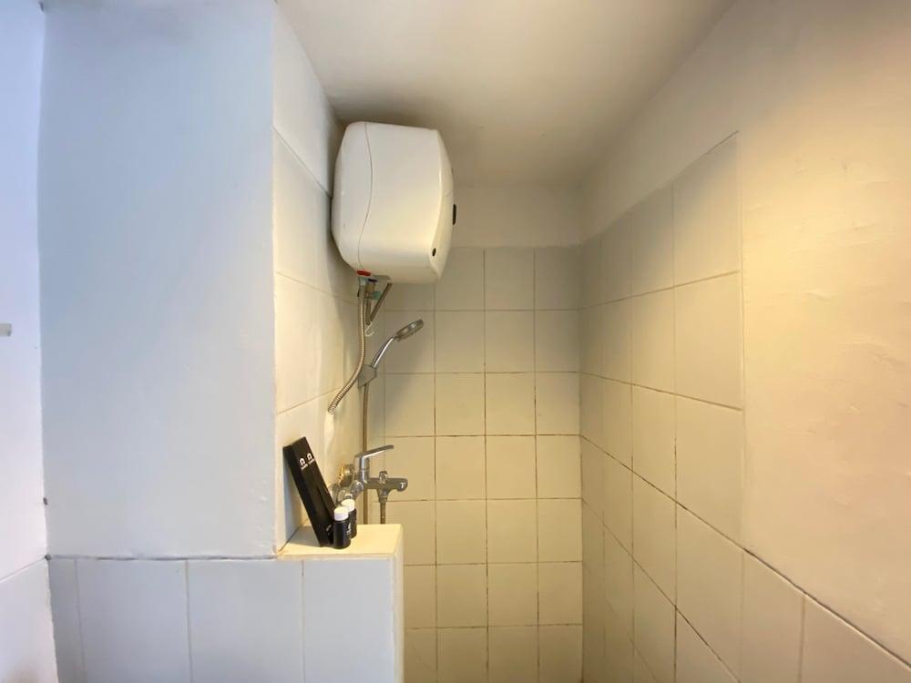 Spacious Studio Apartment At Jarrdin Cihampelas