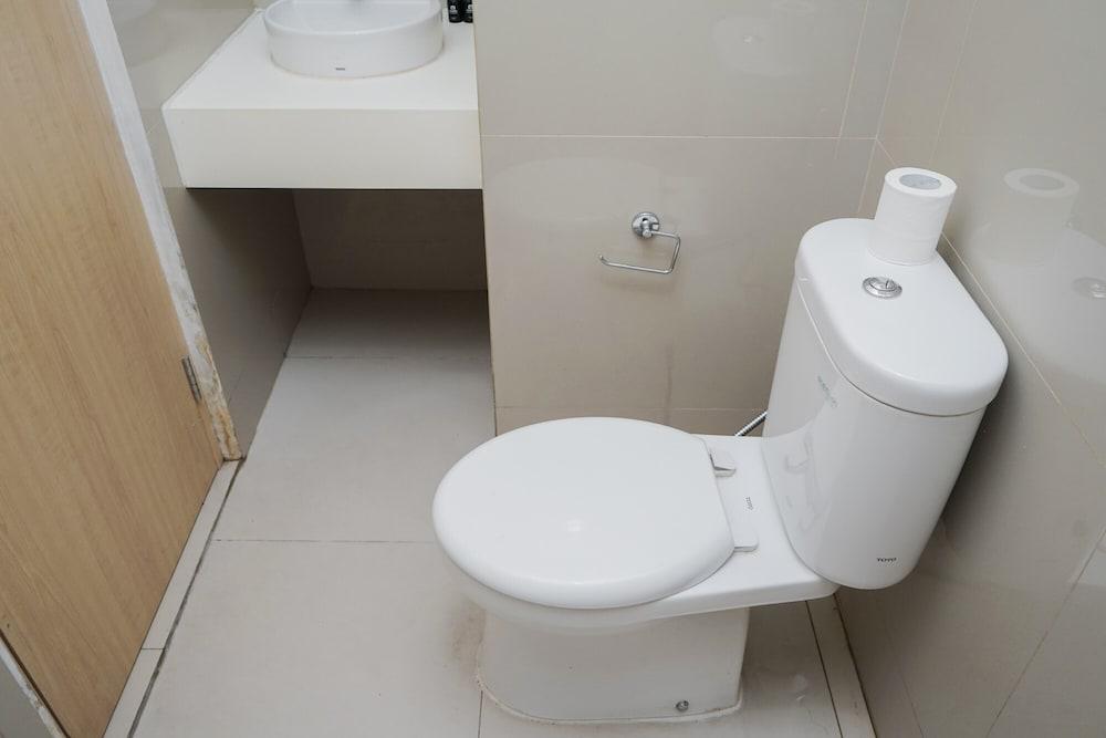 Nice And Elegant Studio At Tree Park City Apartment