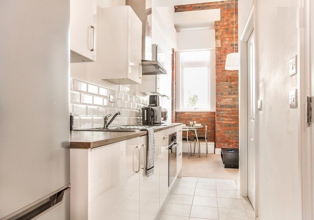 Grand 1 Bed View & Parking by Opulent