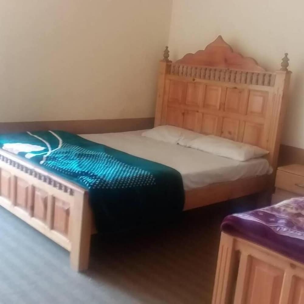 Hotel De Rose Wood Batakundi