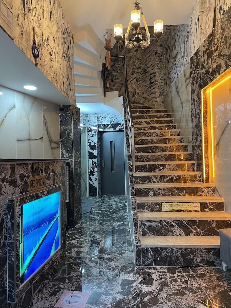 Ersoy Ege Apart Otel