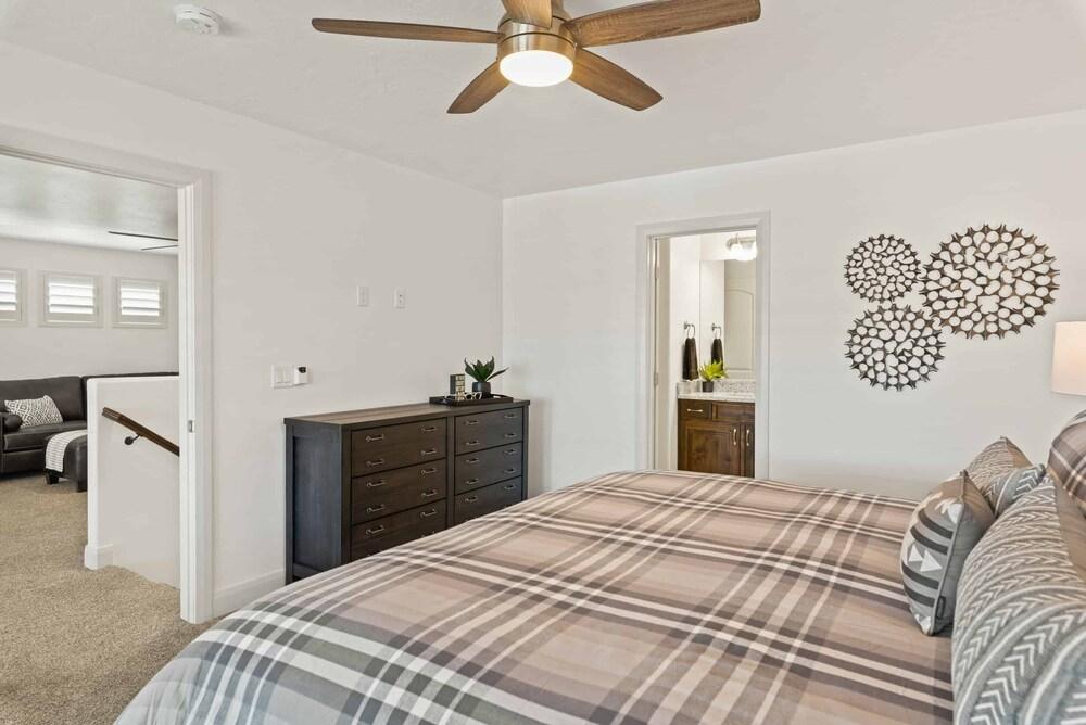 Desert Rose Getaway by RedAwning