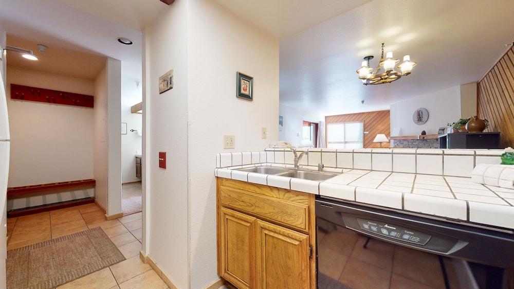 Aspen Creek Shared Amenities - Near Hiking!