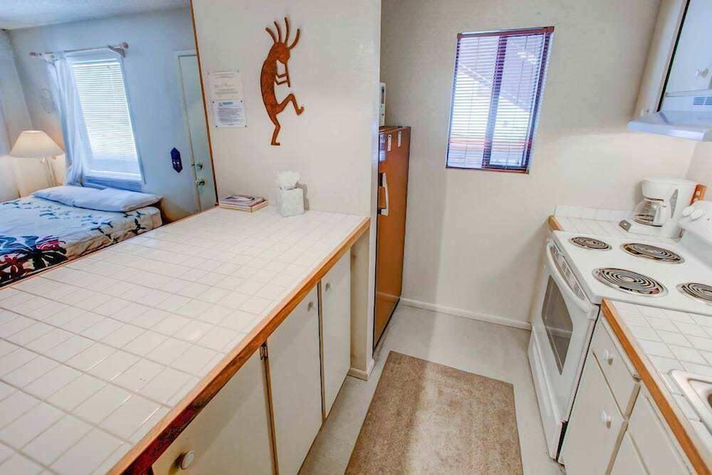 Hidden Valley #027 - Studio w/ Amenities - Walk to Village!