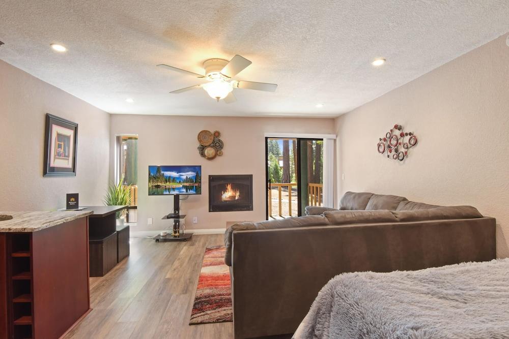 Kings Run Retreat Patio