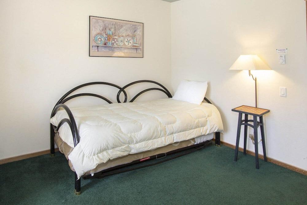 Snowcreek #418 - Near Trails & Shopping