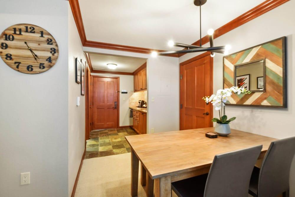 Resort at Squaw Creek #241