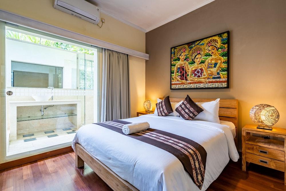 Anedda Mutiara Villa